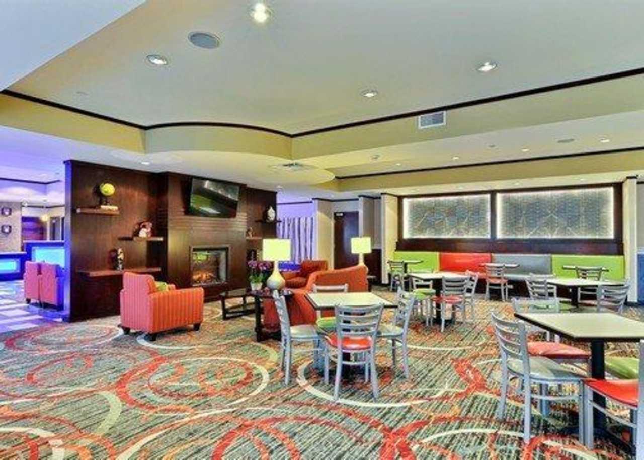 Comfort Suites Uniontown Εξωτερικό φωτογραφία