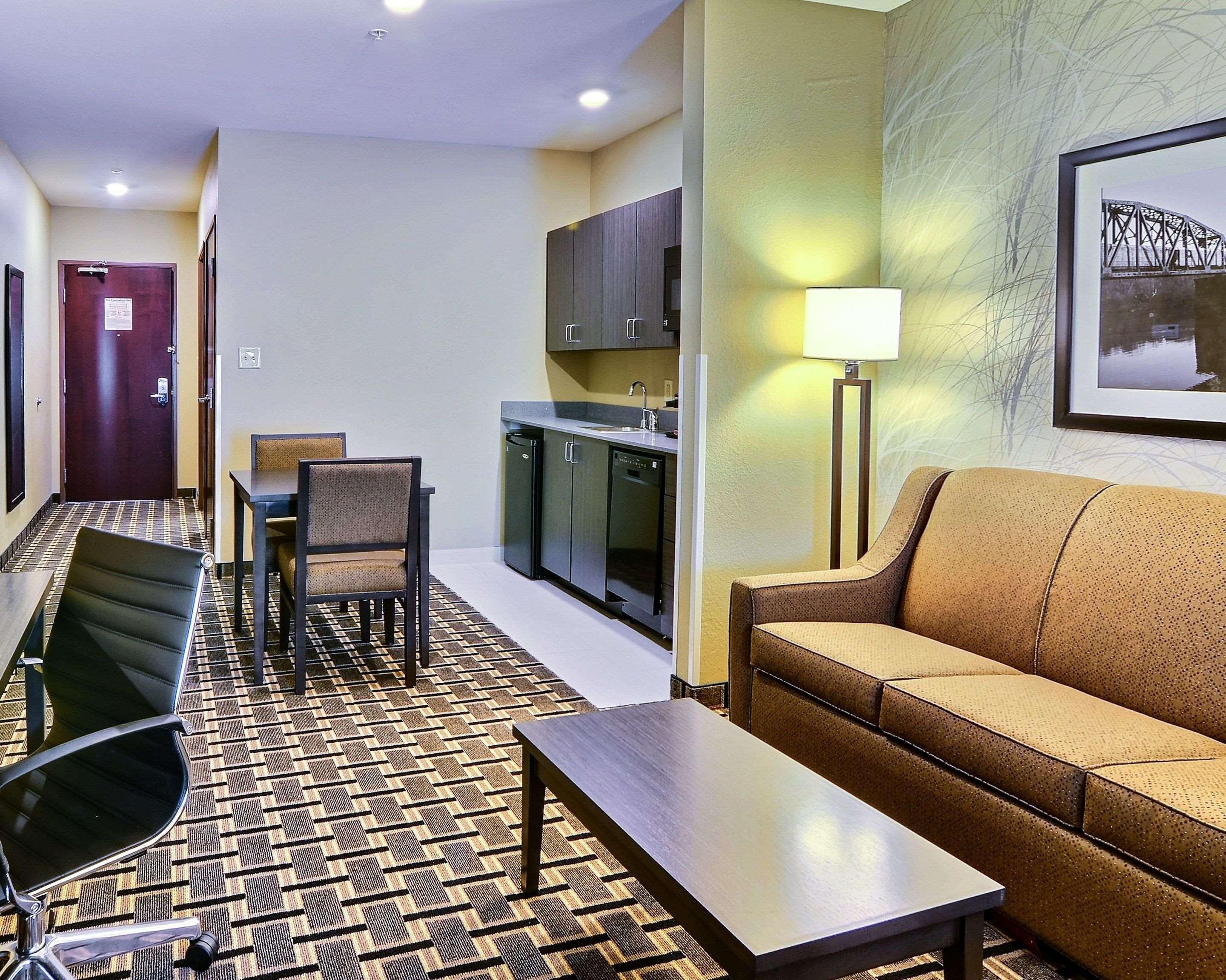 Comfort Suites Uniontown Εξωτερικό φωτογραφία