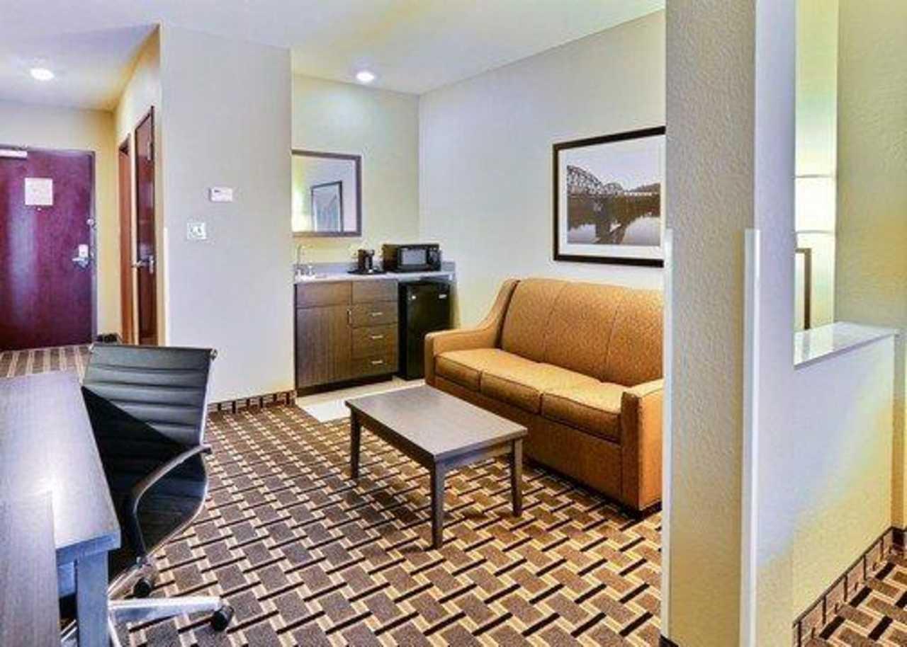 Comfort Suites Uniontown Εξωτερικό φωτογραφία