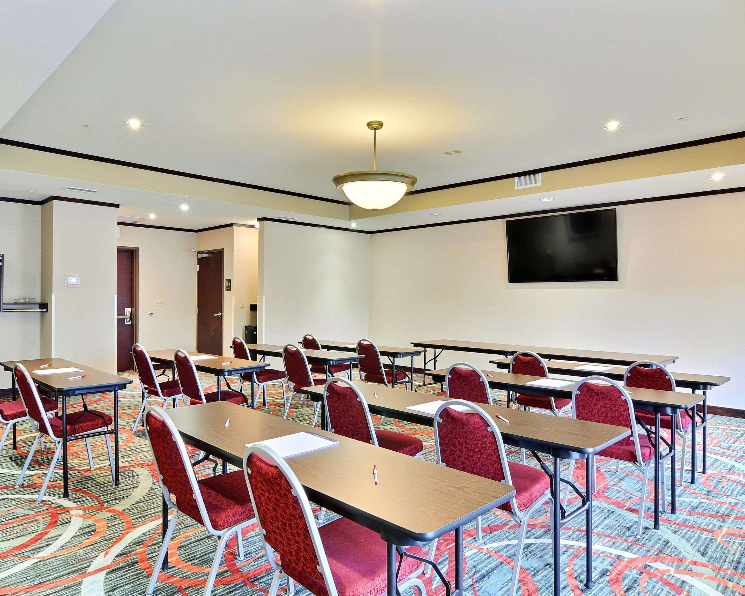 Comfort Suites Uniontown Εξωτερικό φωτογραφία