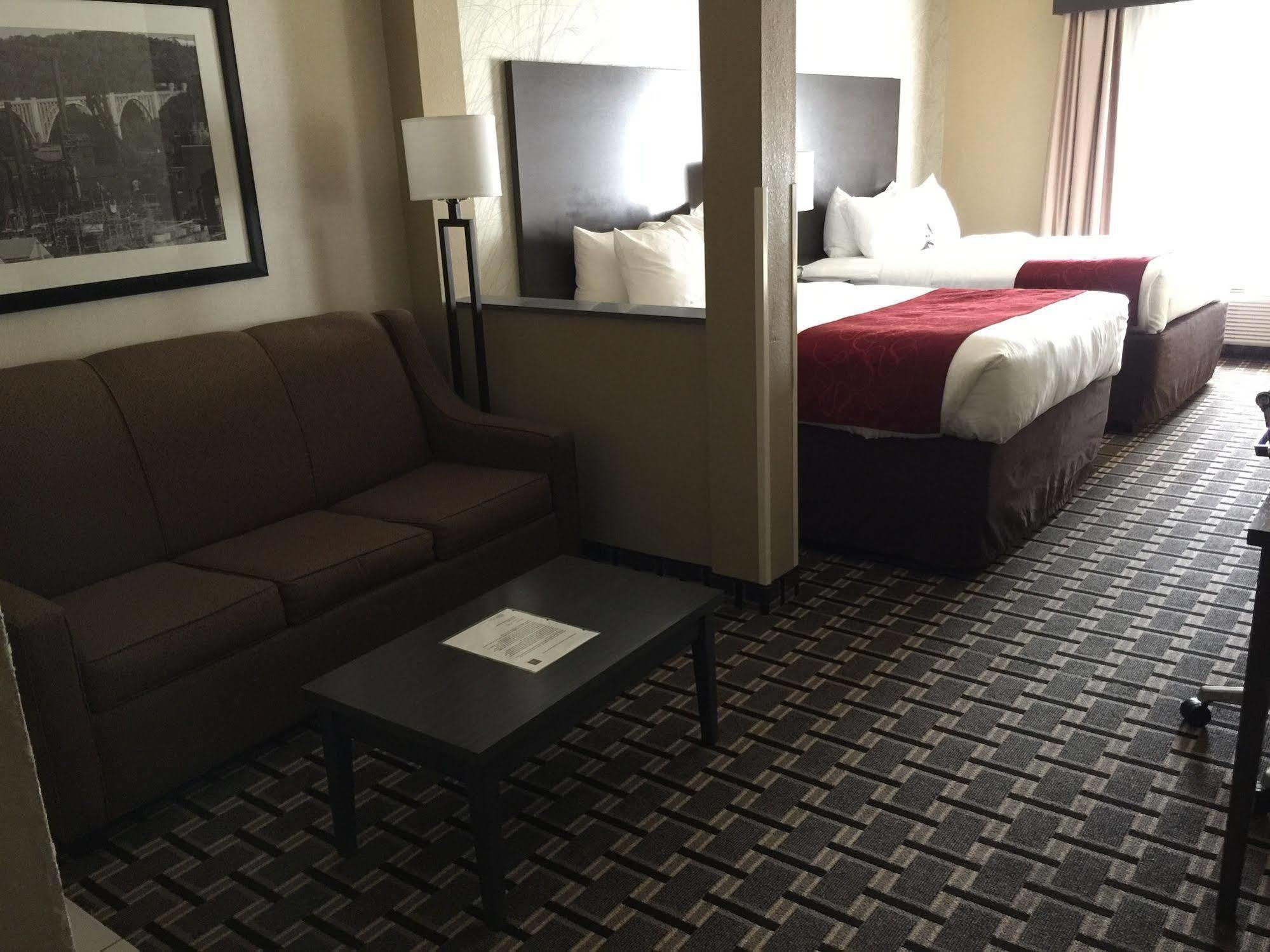Comfort Suites Uniontown Εξωτερικό φωτογραφία